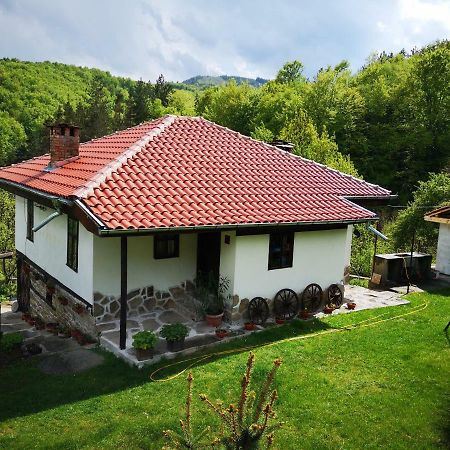 Къща За Гости Ножери Tryavna Extérieur photo